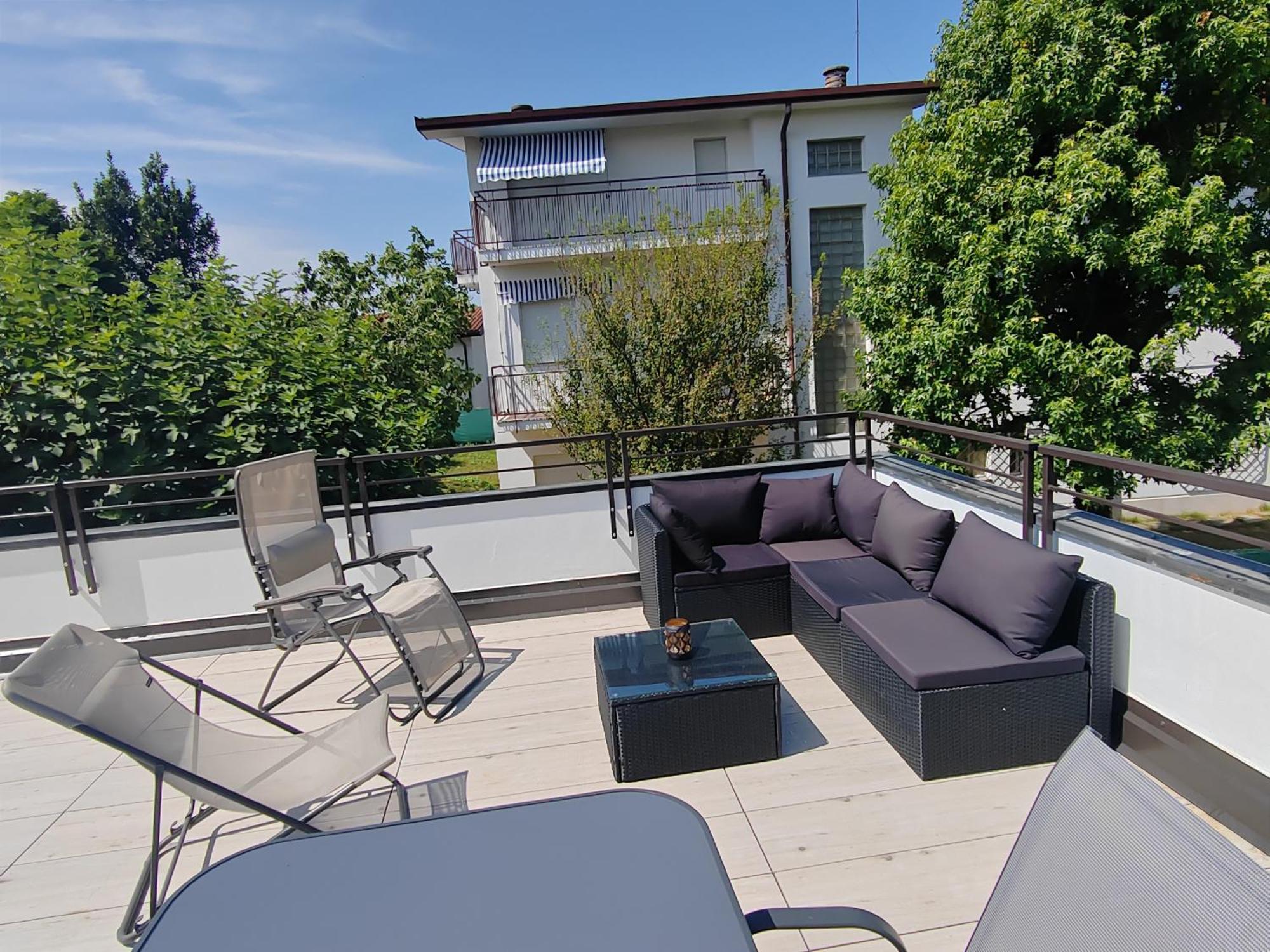 La Terrazza - Very Quiet - Free Park - 3 Min From Varese Center And Lake - Air Conditioning - Cycling Friendly Dış mekan fotoğraf