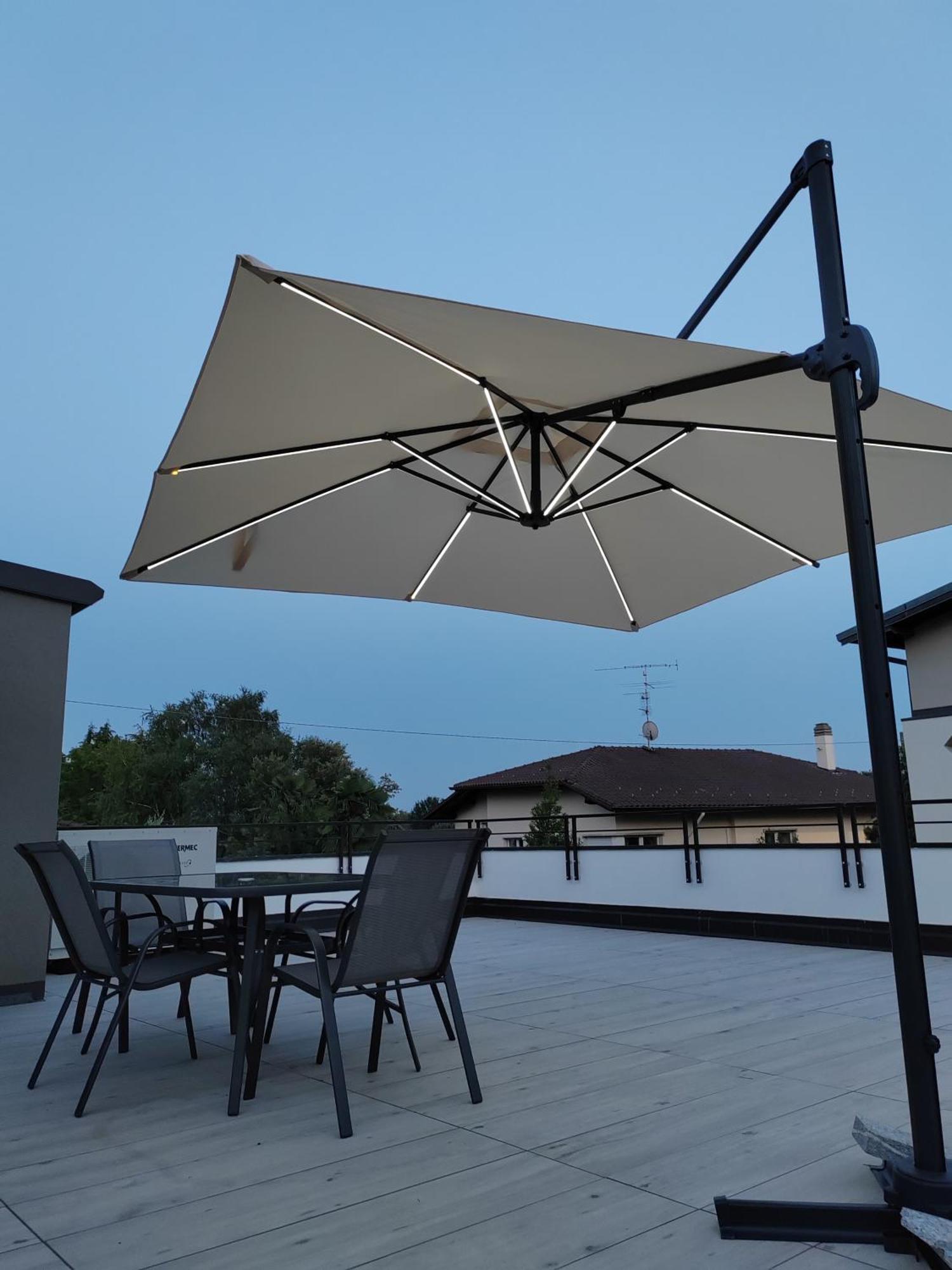 La Terrazza - Very Quiet - Free Park - 3 Min From Varese Center And Lake - Air Conditioning - Cycling Friendly Dış mekan fotoğraf