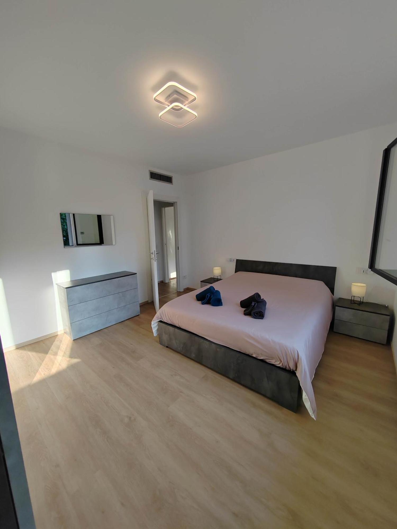 La Terrazza - Very Quiet - Free Park - 3 Min From Varese Center And Lake - Air Conditioning - Cycling Friendly Dış mekan fotoğraf